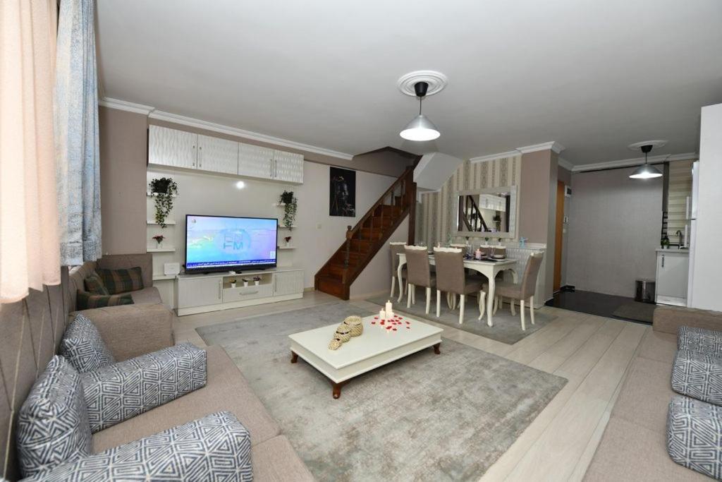 Color Homes Bomonti Istanbul Bagian luar foto